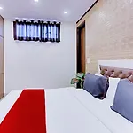 Hotel Eco - Near Anand Vihar